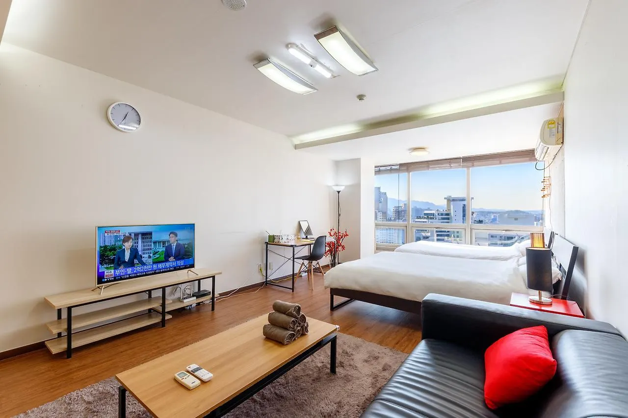 Spacious And Clean Studio 서울특별시